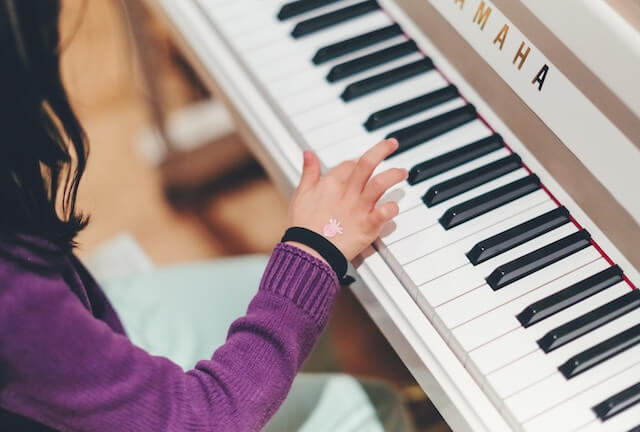 ピアノ教室は何歳から通える？