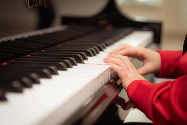 子どものピアノ教室の選び方のポイントは？